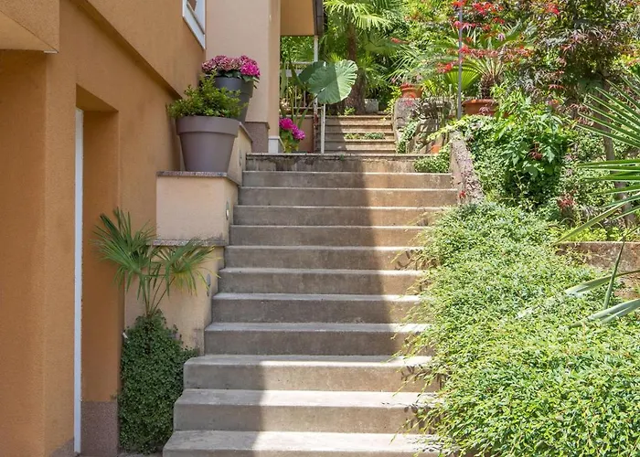 Rebecca 오파티아