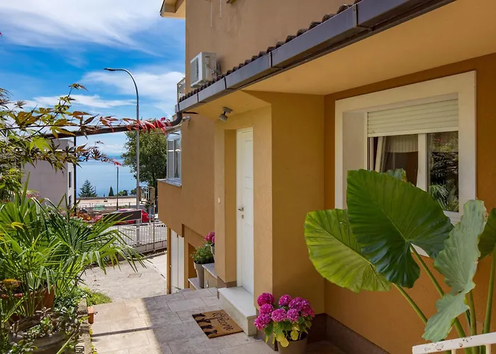 Rebecca * אופטיה